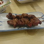 季節料理 やしお - 鳥レバー串焼き