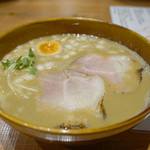 JON PAN - 『ニボ神（ニボゴッド）』980円。