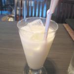 ネパール民族料理 アーガン - ラッシー　￥300