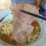 ラーメンショップ - 大きいチャーシューです。美味！！