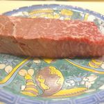 旬菜 おぐら家 - 続いてはメインのお肉が今話題の尾崎牛ということで、折角の機会なのでブロックの状態の尾崎牛を見せてもらいました。