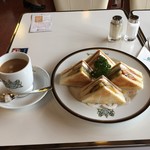 イノダコーヒ - パストラミビーフと夏野菜のサンドセット（1380円）