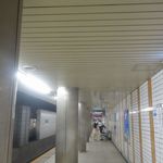 旬菜 おぐら家 - 夕方は三軒茶屋方面へと向かう電車は混雑していることもあり、ぎゅうぎゅう詰めになりながら渋谷から移動し、やっと開放された気持ちになりながら駅ホームを進みます。