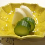 旬菜 おぐら家 - 塩気穏やかで優しい味わいのお新香に