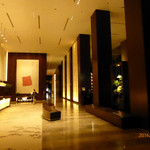 バー＆ラウンジ  トゥエンティエイト - 入り口