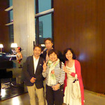 バー＆ラウンジ  トゥエンティエイト - 歌と生演奏あり