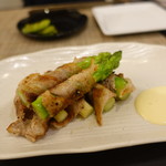鉄板焼ダイニングKUNI - 豚肉のアスパラ巻き