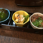 家庭料理うさぎ - 付き出し 3種もある