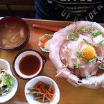 食匠 なる花 - ローストポーク丼 おろし￥1280→￥980(フリーペーパーで割り引き)