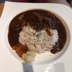 カフェ ブルーチェ - 特製ビーフカレー
税込８６４円