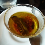 オステリア　パーチェ - ピッツァにかける辛いオイル