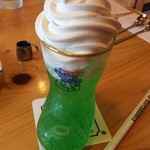 Komeda Kohi Ten Tokushima Aizumiten - 長靴クリームソーダ　500円