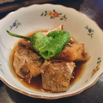 海鮮炭火焼食堂 肴や - かんぱちカマのオランダ煮（450円）