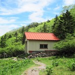 山頂しらね - 五色沼避難小屋で昼食