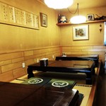 Kikuikatsu - お店の奥の 小上がり。