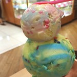 サーティワンアイスクリーム - 料理写真:真夏の雪だるま大作戦！
トリオデジャネイロ
コットンキャンディーワンダーランド