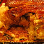 うなぎ かわかみ - ２段で満足の食べ応え。