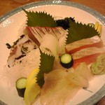 やき鳥三太郎 - 刺身盛り合わせ(2015年8月25日撮影)