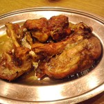 やき鳥三太郎 - 骨付き鳥(2015年8月25日撮影)