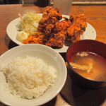 Kumamoto Baru Usegatan - 鶏のからあげ定食