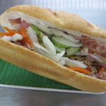 NHU'LAN - BANH MY THIT NUONG(25,000VND)