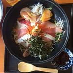 まるひの貝汁ひろそう - 海鮮丼