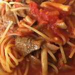 レストラン　ミツヤマ - 牛すじとしめじのトマトソースパスタ☆アルデンテ！