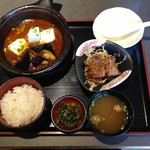 益正食堂 - マーボー定食