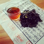 一保堂茶舗 喫茶室 嘉木 - いり番茶150ｇ432円。