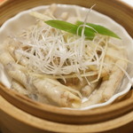 紅い扉の中華や 皆慶 - 鶏足