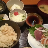 北新地平八 - ２０１６／８　サーモンとかつおのたたき  １０００
                円