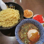 極ジョー - つけ麺大盛＠830円(税込み)