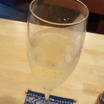 スパイスボックス - ｽﾊﾟｰｸﾘﾝｸﾞﾜｲﾝ300円（ｻﾏｰｷｬﾝﾍﾟｰﾝ）