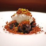 TACUBO - フレッシュアメリカンチェリーとミルクのジェラード　レッドビーツとショコラ