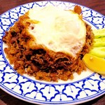 Beef fried rice with basil