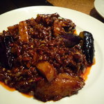 黒猫夜 - 魚香茄子（ナスとレンコン四川風ピリ辛炒め・1100円）♪
