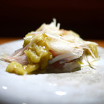 TACUBO - 鯵のカルパッチョ　茄子とミョウガ添え