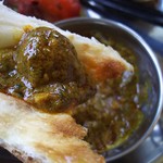 ニューガネーシャ - ほうれん草のカレー