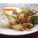 タイ料理889 - ランチのガパオライス
