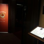 インペリアルバイキング サール - 入口