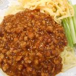 飛龍菜館 - ジャージャン麺