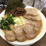 うまいヨゆうちゃんラーメン - チャーシュー麺大盛