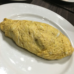 ビストロ サイトウ - 静岡県長谷川さんのジャンボマッシュルームのオムレツ 850円。