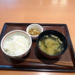 デニーズ - ご飯184円、納豆103円、味噌汁113円