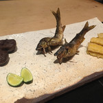 日本料理 晴山 - 岐阜吉田川の鮎の塩焼き、とうもろこし天ぷら、牛蒡餅