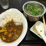 HIDARIMAKI - サイゴンカレーとミニフォーセット 850円