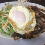 たみや - ホルモンの味噌炒め目玉焼き付き
