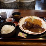 明日香 - 料理写真:ミンチカツ定食