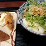 Marugame Seimen - とろろ温泉卵 ネギだくだく 鳥タルタルソース いなり寿司
