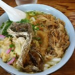 ほんだ - きつねうどん+肉半(660円)